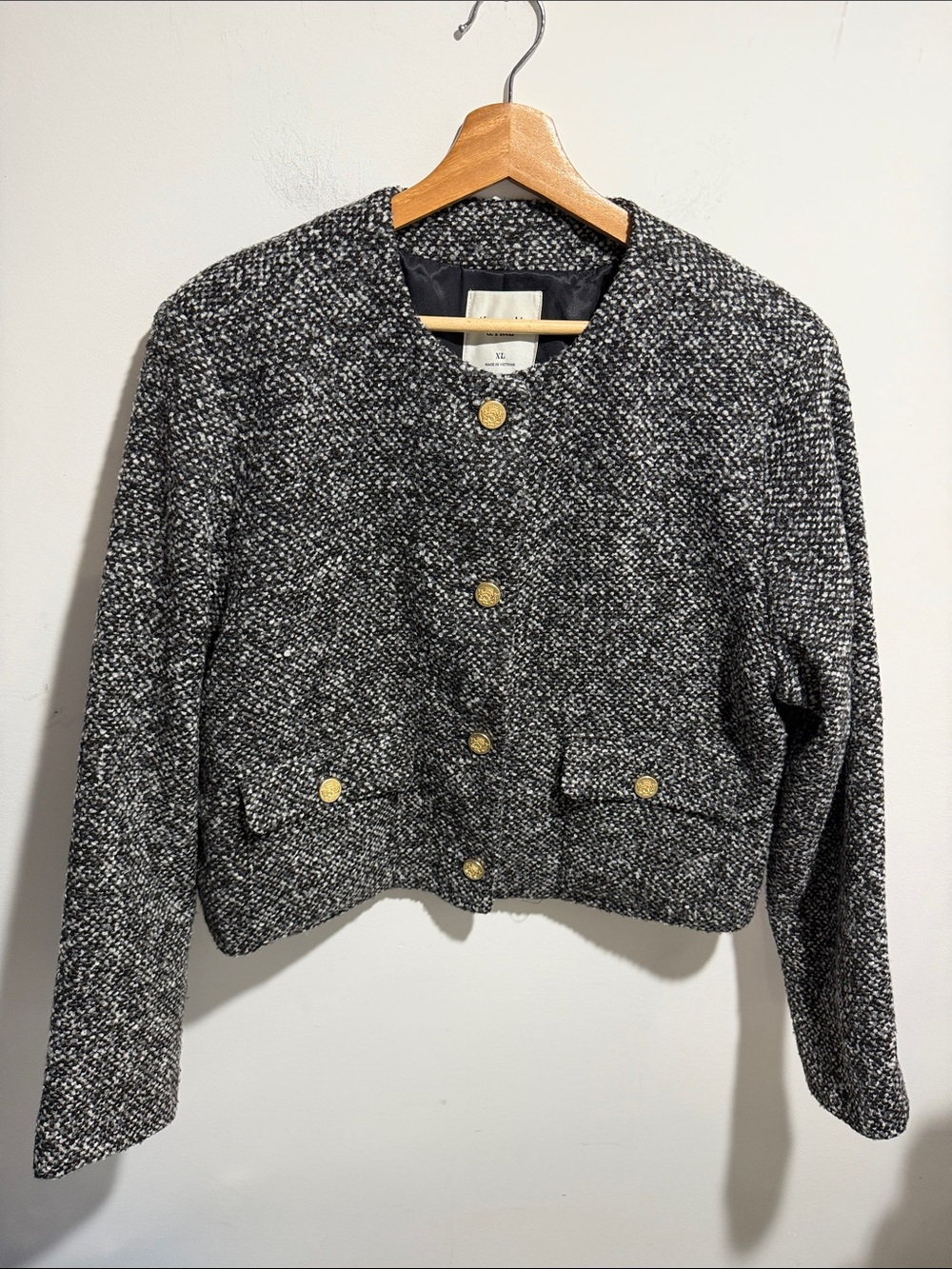 Abercrombie & Fitch Gray Bouclé Cropped Blazer with Gold Buttons Size XL